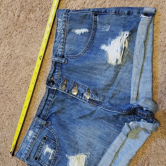 Rue21 button fly short shorts sz14 - Picture 2 of 8